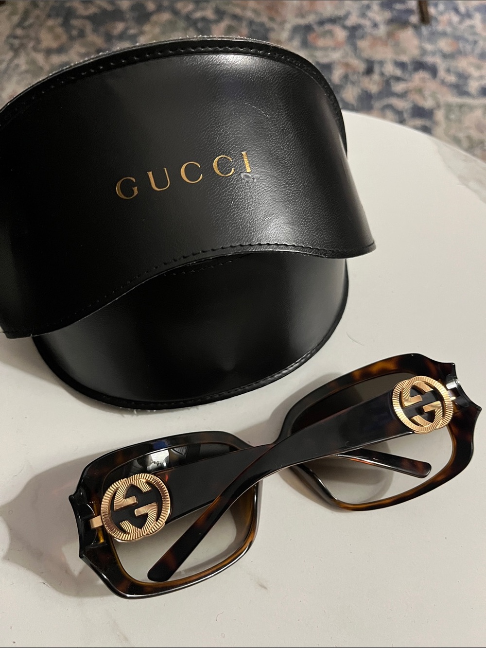 GUCCI Women's Oversized Brown Tortoiseshell Sunglasses - Picture 10 of 10